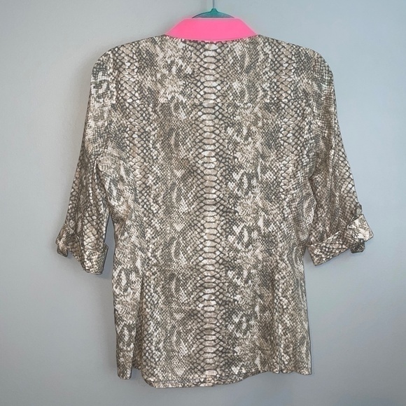 EUC Tahari Snakeskin Printed Button Front Blouse Size Small - Picture 4 of 5